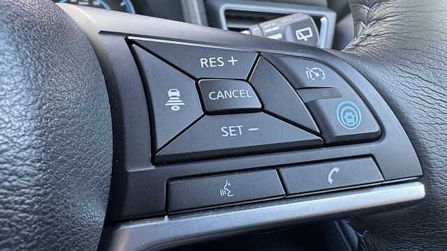 Nissan Leaf E (110kw) Tekna (39kWh) 5 Dr Hatchback