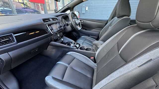 Nissan Leaf E (110kw) Tekna (39kWh) 5 Dr Hatchback