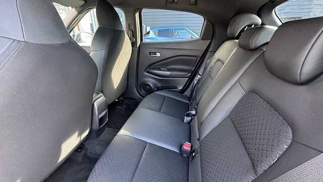 Nissan Juke Hatchback 1.6 (143ps) N-Connecta 2WD Hybrid