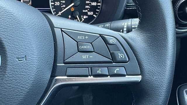 Nissan Juke 1.0 DIG-T N-Connecta (114ps) 5-Door Hatchback