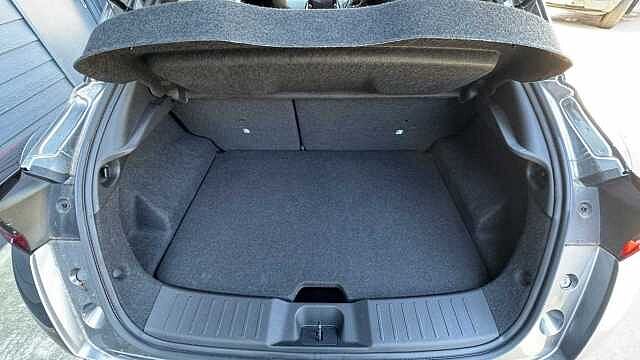 Nissan Juke 1.0 DIG-T N-Connecta (114ps) 5-Door Hatchback