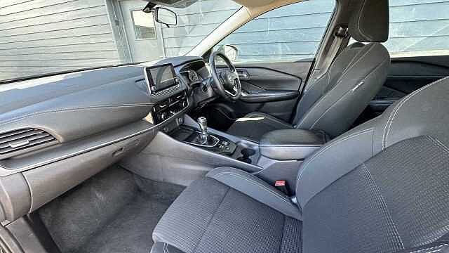 Nissan Qashqai 1.3 DiG-T MH Acenta Premium 5dr