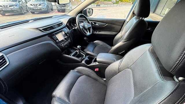 Nissan Qashqai 1.2 DiG-T Tekna 5dr