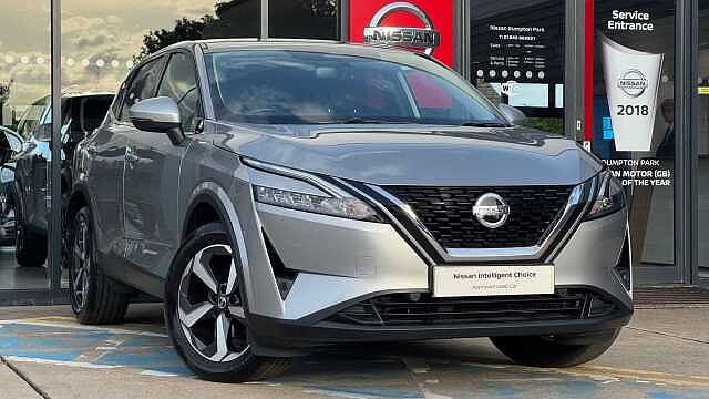 Nissan Qashqai 1.3 DiG-T MH N-Connecta 5dr