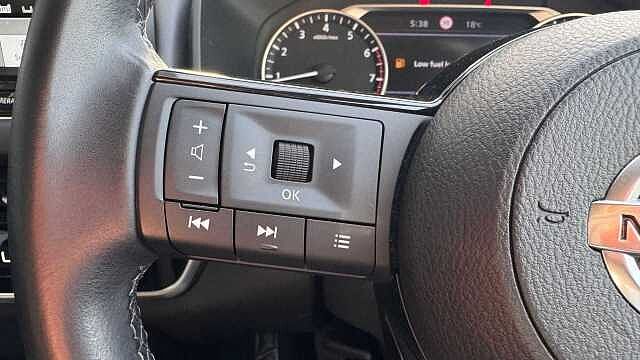 Nissan Qashqai 1.3 DiG-T MH N-Connecta 5dr