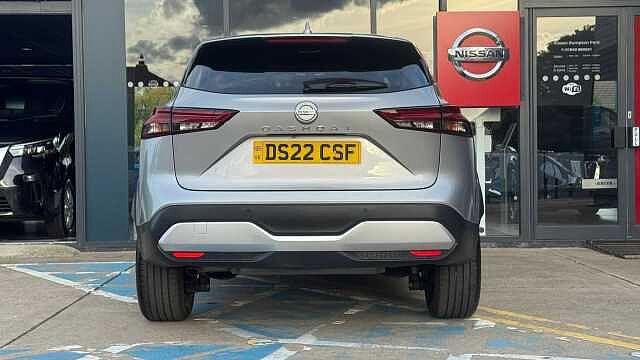 Nissan Qashqai 1.3 DiG-T MH N-Connecta 5dr