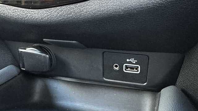 Nissan Juke 1.0 DiG-T 114 N-Connecta 5dr