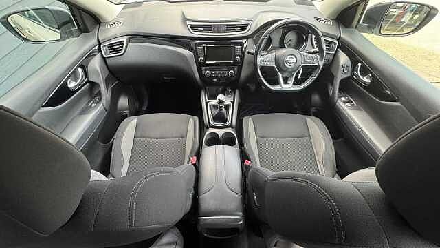 Nissan Qashqai 1.3 DiG-T Acenta Premium 5dr