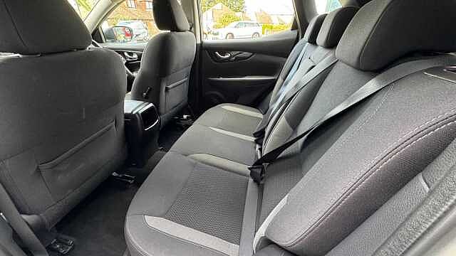 Nissan Qashqai 1.3 DiG-T Acenta Premium 5dr