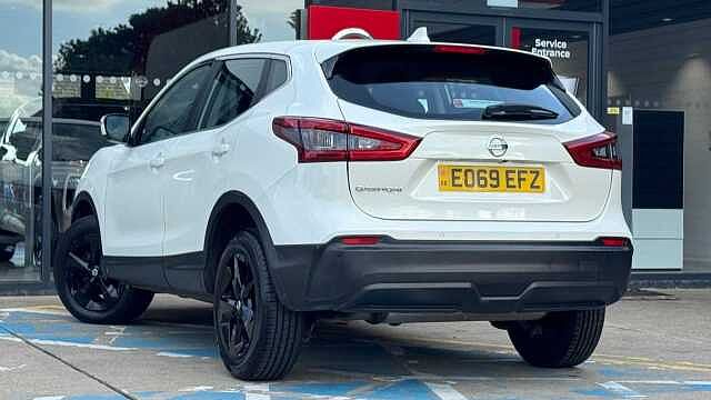 Nissan Qashqai 1.3 DiG-T Acenta Premium 5dr