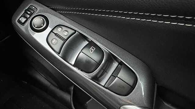 Nissan Juke 1.6 Hybrid Tekna 5dr Auto