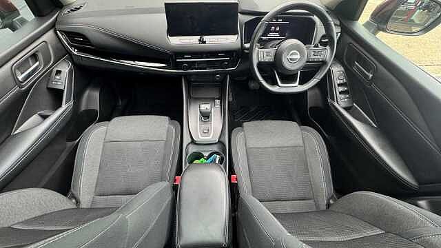 Nissan Qashqai 1.3 DiG-T MH 158 N-Connecta 5dr Xtronic