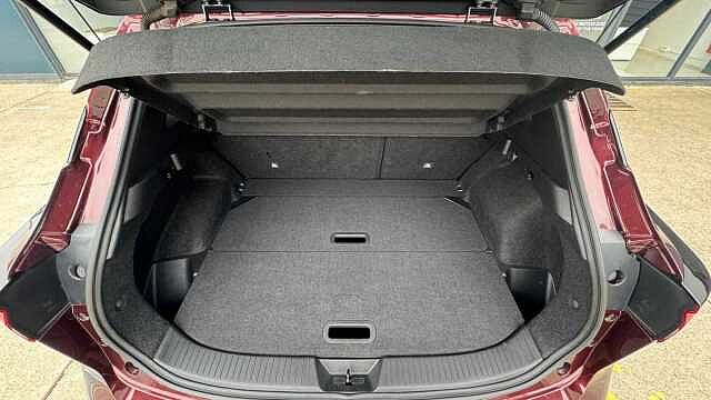 Nissan Qashqai 1.3 DiG-T MH 158 N-Connecta 5dr Xtronic