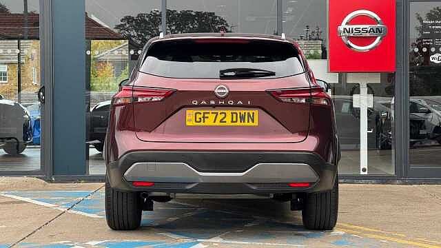 Nissan Qashqai 1.3 DiG-T MH 158 N-Connecta 5dr Xtronic