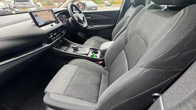Nissan Qashqai 1.3 DiG-T MH 158 N-Connecta 5dr Xtronic