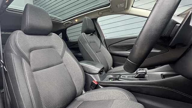 Nissan Qashqai 1.3 DiG-T MH 158 N-Connecta 5dr Xtronic