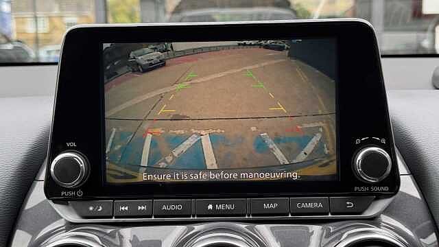 Nissan Juke 1.0 DiG-T N-Connecta 5dr