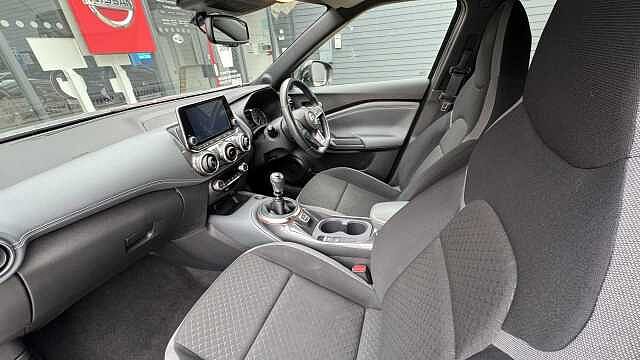 Nissan Juke 1.0 DiG-T N-Connecta 5dr
