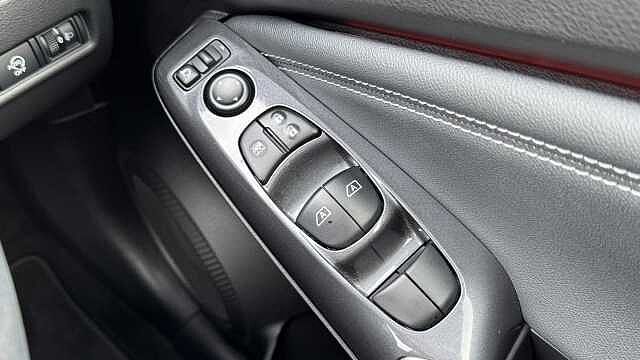 Nissan Juke 1.0 DiG-T Tekna 5dr DCT