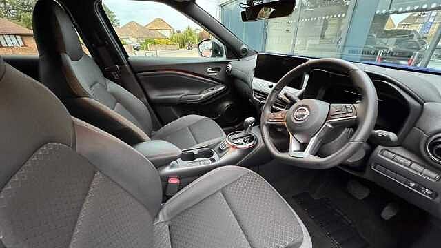 Nissan Juke 1.0 DiG-T N-Connecta 5dr DCT