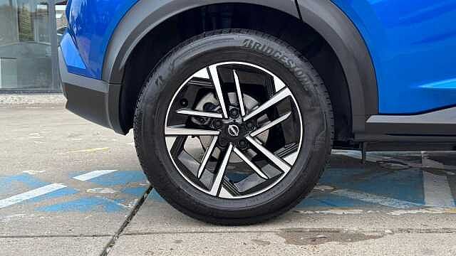 Nissan Juke 1.0 DiG-T N-Connecta 5dr DCT