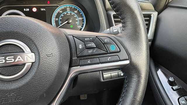 Nissan Leaf 110kW Tekna 39kWh 5dr Auto