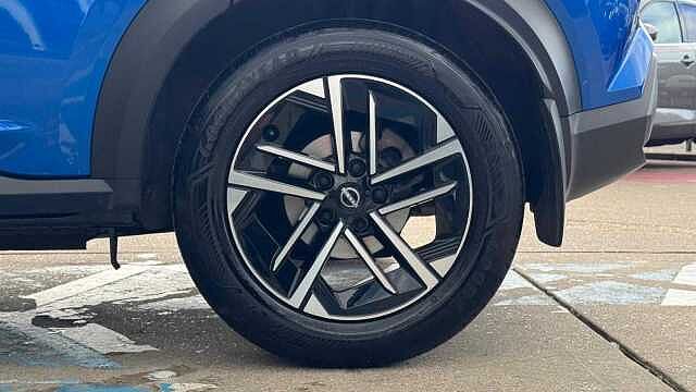 Nissan Juke 1.6 Hybrid N-Connecta 5dr Auto